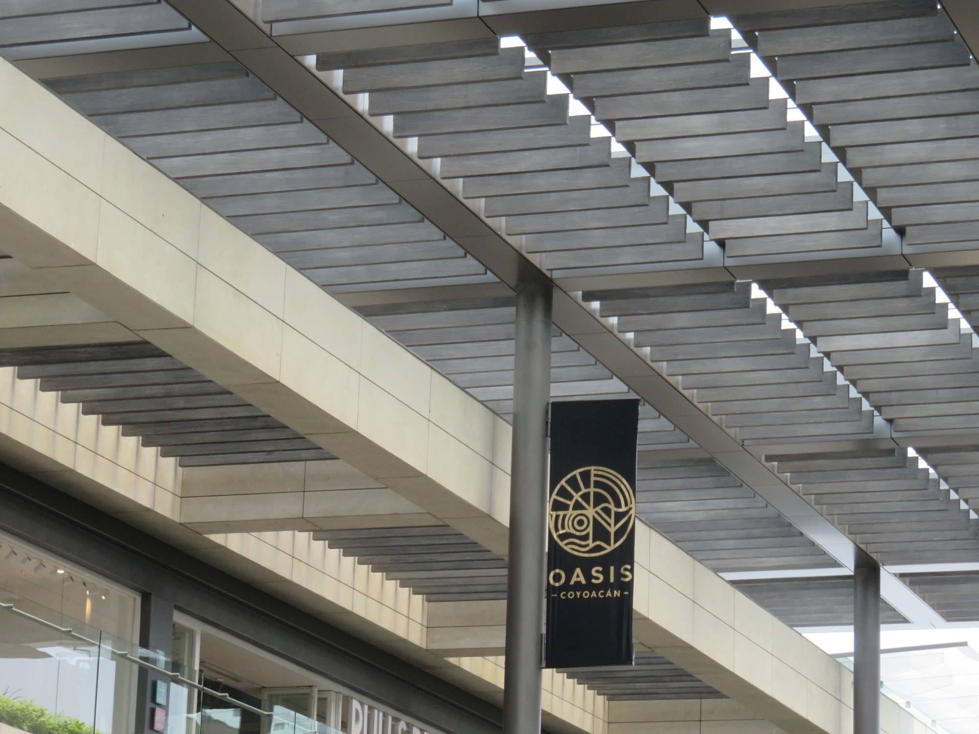 Centro Comercial Oasis Coyoacán — fotografía 3